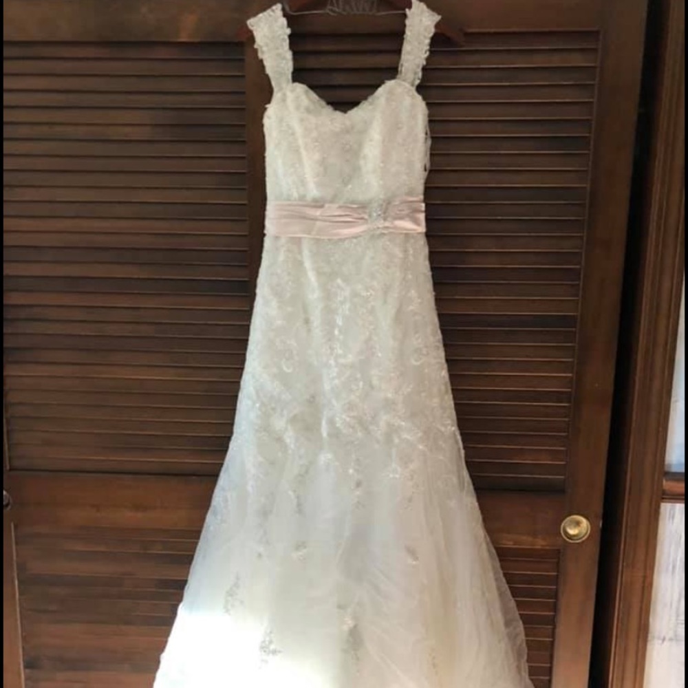 Wedding dress